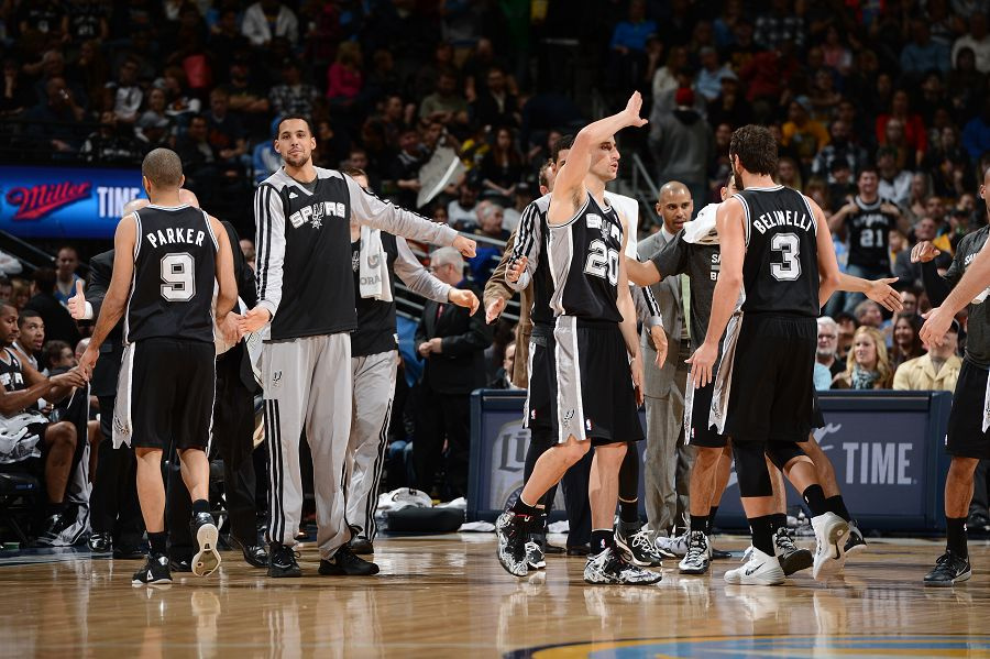 前场反抢时 前场反抢时